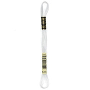 Hilo Bordar Mouliné Special DMC Tonos blanco a Negro DMC blanc CENTROARTESANO