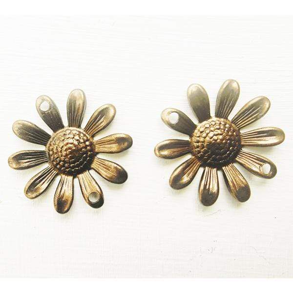 Cuenta Florde margarita en metal con baño MENONI CENTROARTESANO